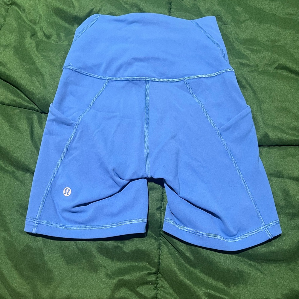 lululemon athletica Mid-Rise Performance Bike Shorts in Periwinkle Blue